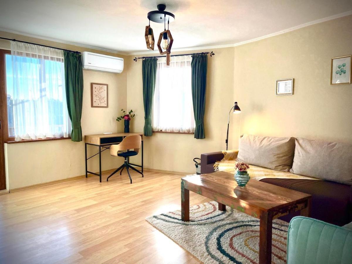 The Green Guest House Of Veliko Tarnovo-Amazing View, Top Location Exterior photo